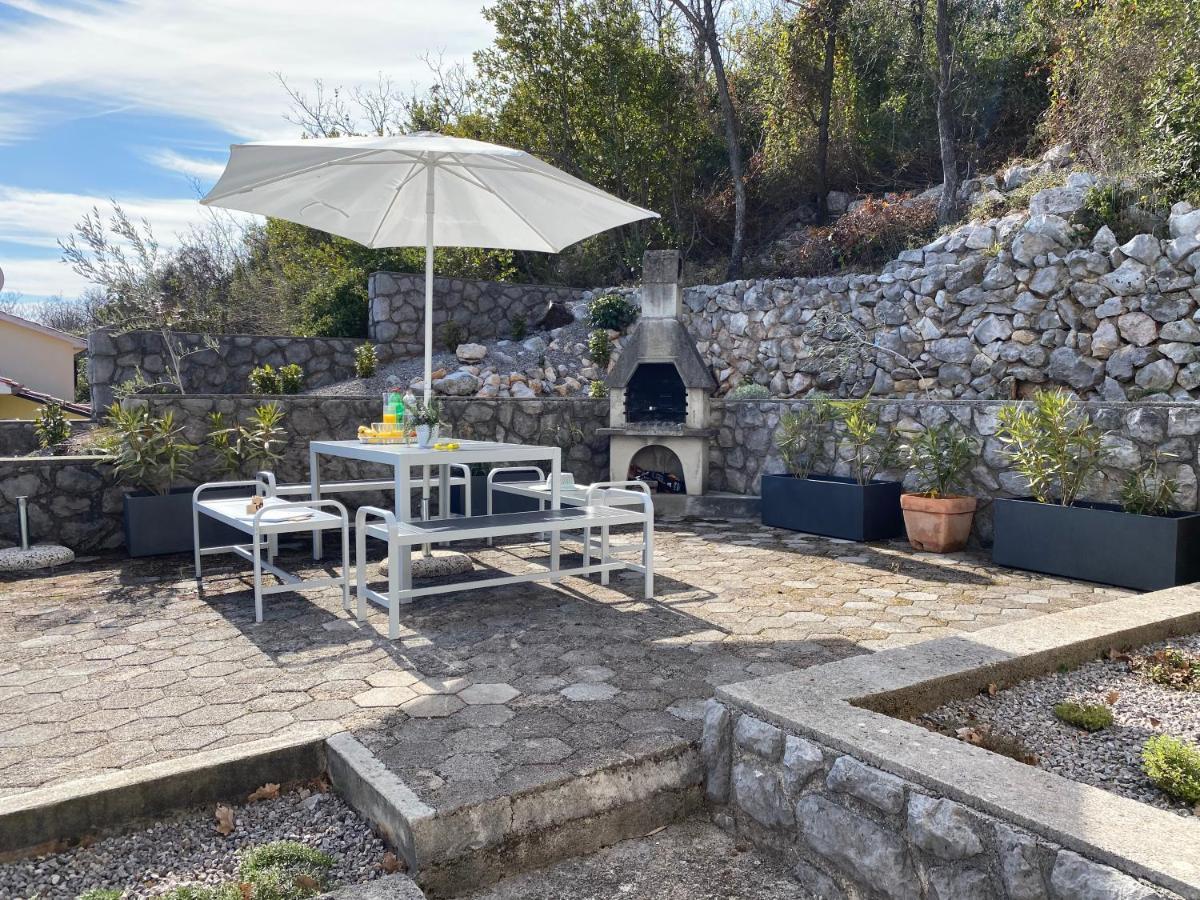 Apartments Near The Beach, With Terraces And Seaview At House B. Mošćenička Draga 外观 照片