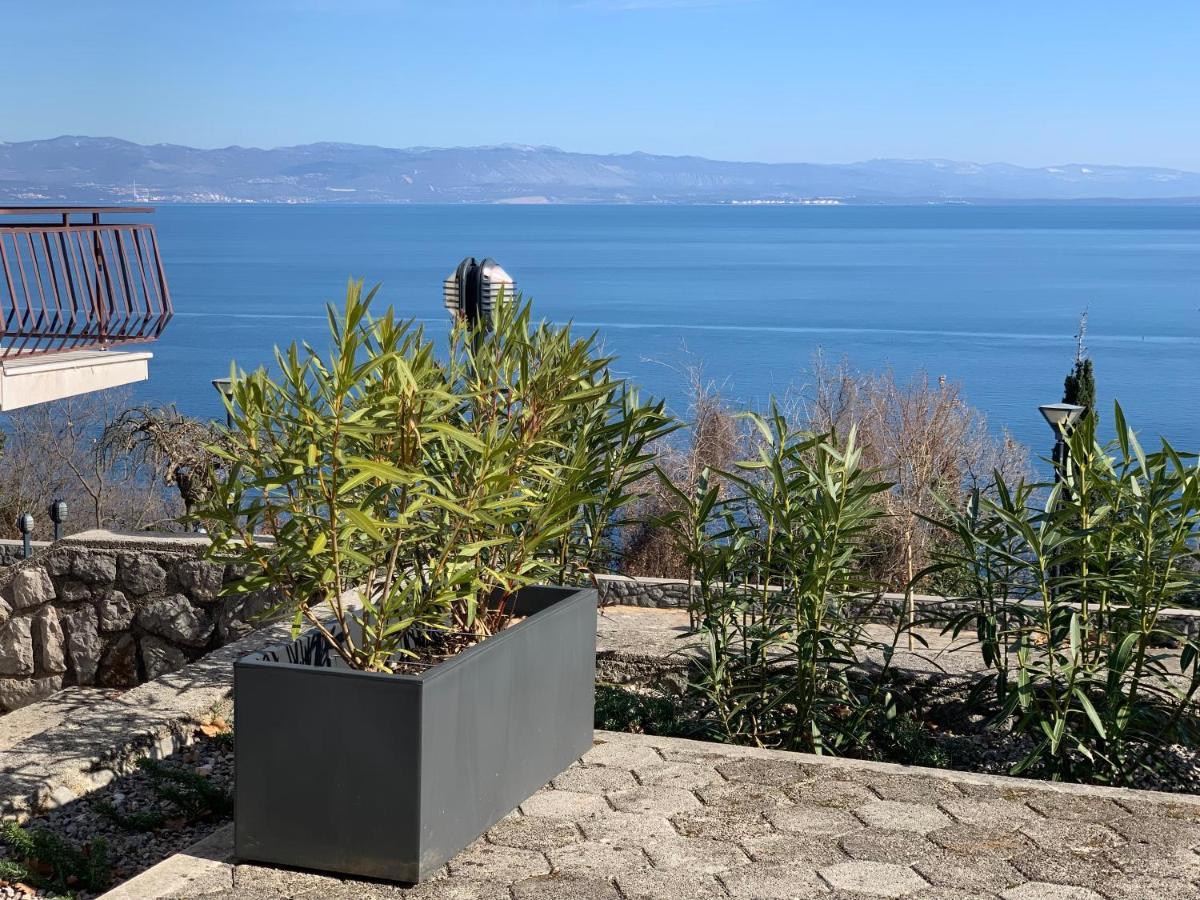 Apartments Near The Beach, With Terraces And Seaview At House B. Mošćenička Draga 外观 照片