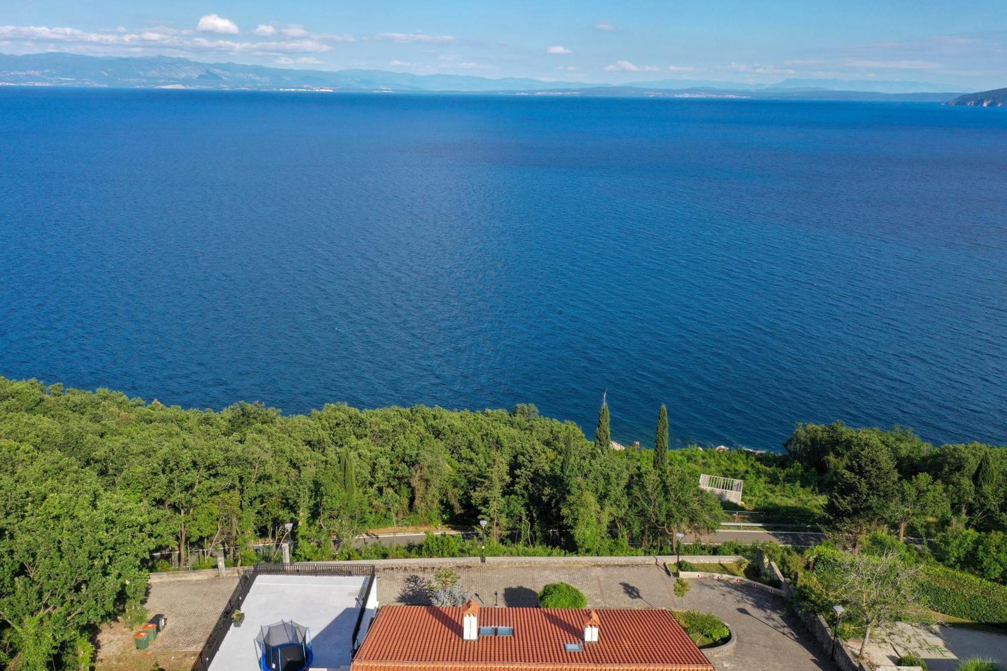 Apartments Near The Beach, With Terraces And Seaview At House B. Mošćenička Draga 外观 照片