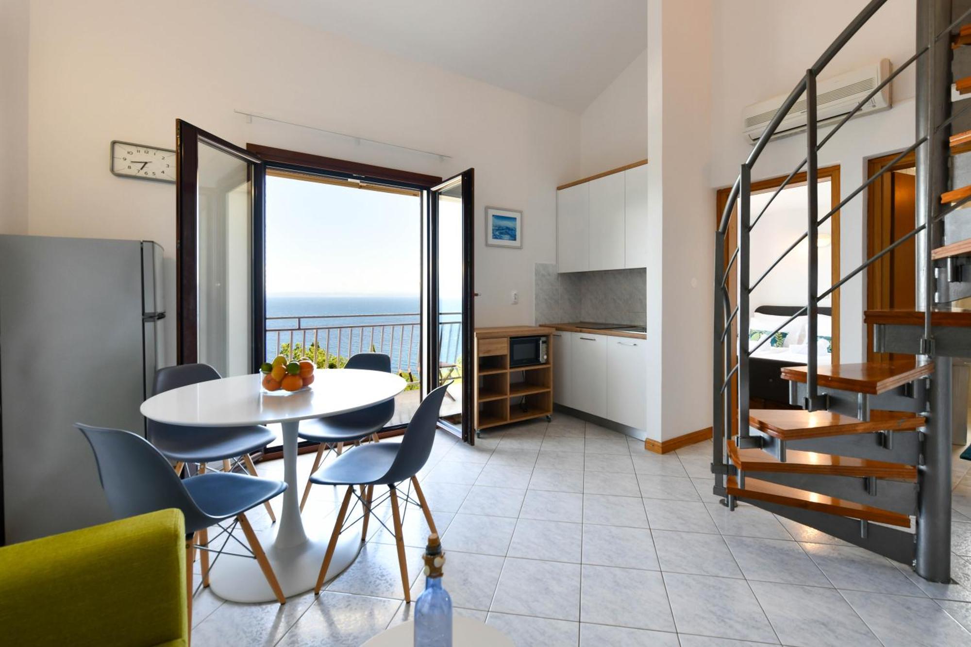 Apartments Near The Beach, With Terraces And Seaview At House B. Mošćenička Draga 外观 照片